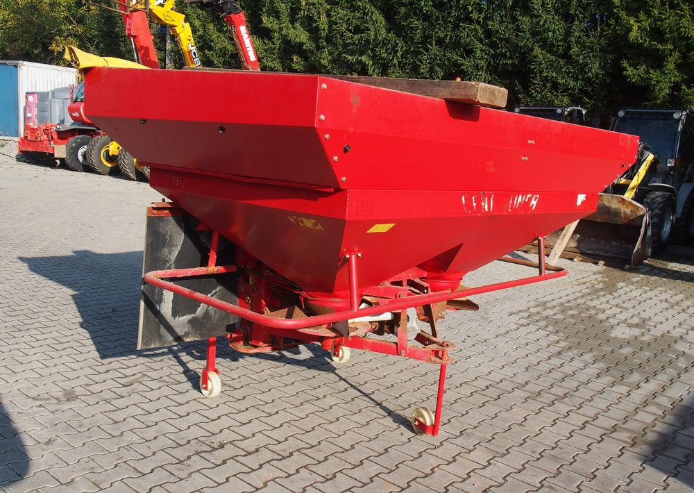 Rozsiewacz nawozów Lely 2 tony z wagą i komputerem wysiewającym - Máy rải phân bón: hình 1 Rozsiewacz nawozów Lely 2 tony z wagą i komputerem wysiewającym - Máy rải phân bón: hình 1