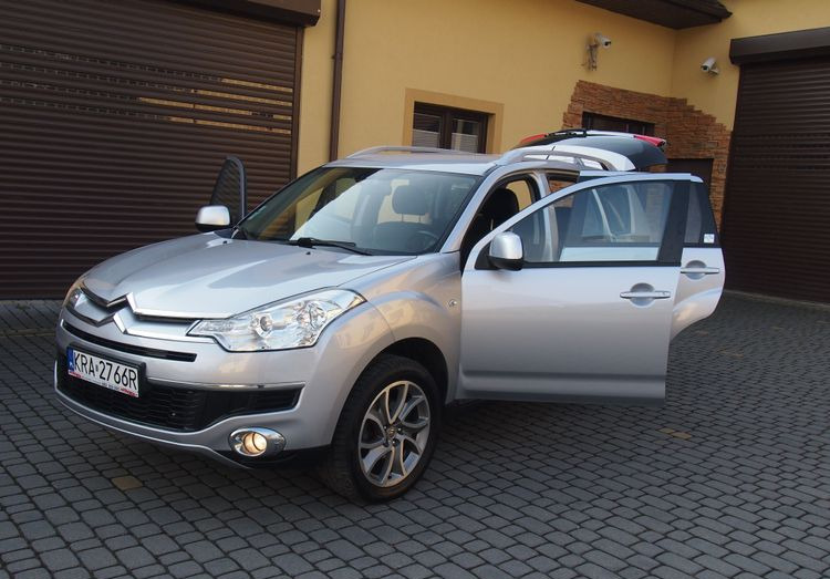 Samochód Citroen C-Crosser 2.2 HDI 2010 Samochód osobowy SUW 4x4 - Xe hơi: hình 1 Samochód Citroen C-Crosser 2.2 HDI 2010 Samochód osobowy SUW 4x4 - Xe hơi: hình 1