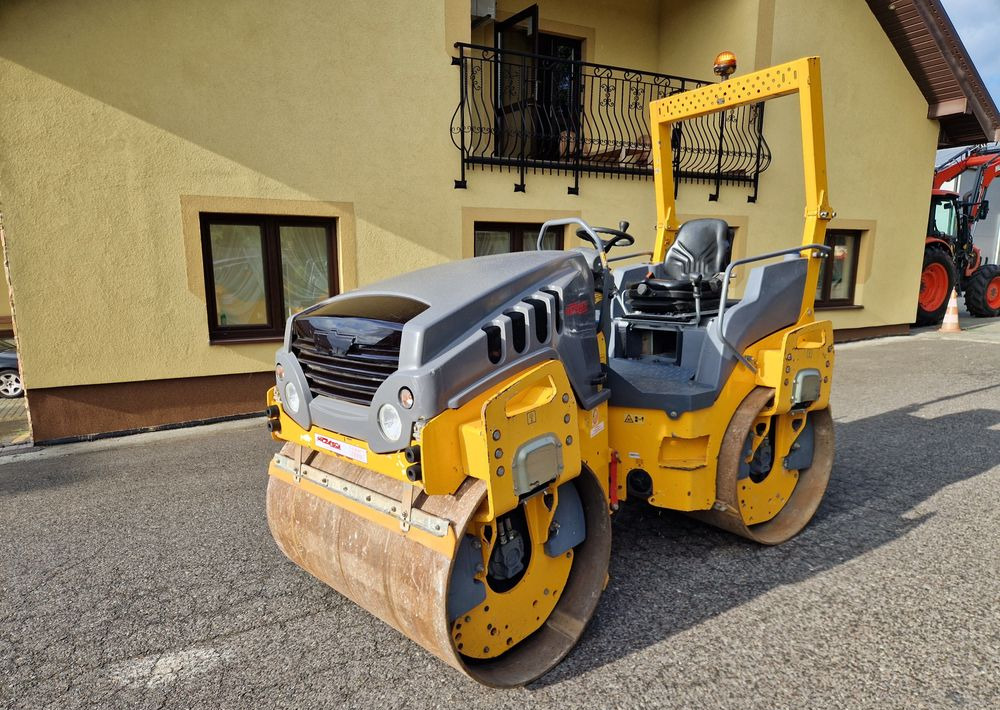 Walec Hamm HD14VV 2014 Walec HAMM HD 14VV silnik KUBOTA - Máy lăn: hình 1 Walec Hamm HD14VV 2014 Walec HAMM HD 14VV silnik KUBOTA - Máy lăn: hình 1