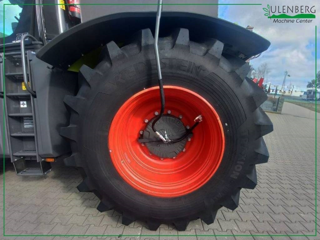 Claas XERION 5000 - Máy cày: hình 4 Claas XERION 5000 - Máy cày: hình 4