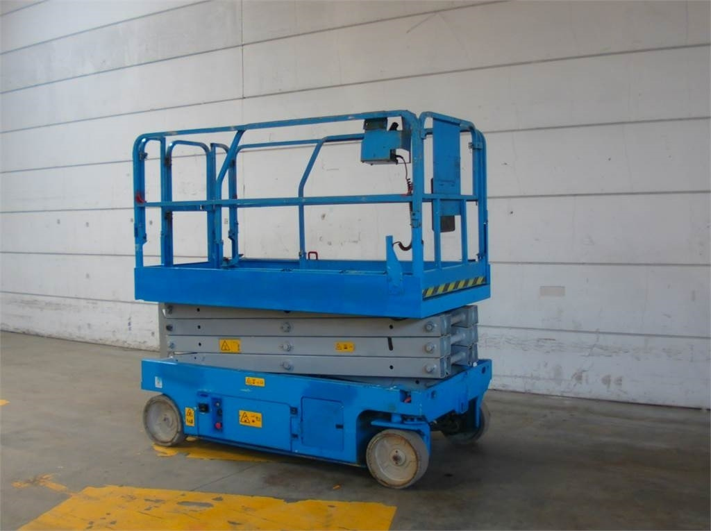 Genie GS2646 - Máy nâng người hình kéo: hình 3 Genie GS2646 - Máy nâng người hình kéo: hình 3
