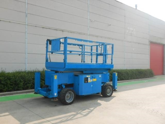 Genie GS2669RT - Máy nâng người hình kéo: hình 2 Genie GS2669RT - Máy nâng người hình kéo: hình 2