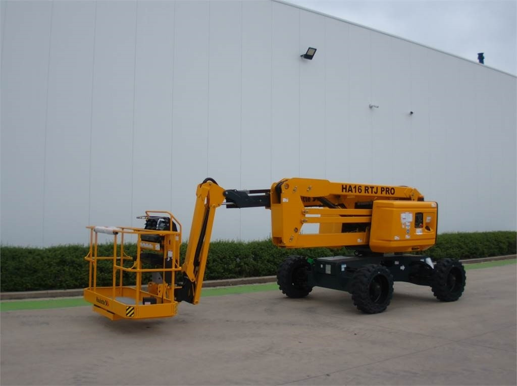 Haulotte HA16RTJ Pro - Xe nâng người nhiều khớp nối: hình 2 Haulotte HA16RTJ Pro - Xe nâng người nhiều khớp nối: hình 2