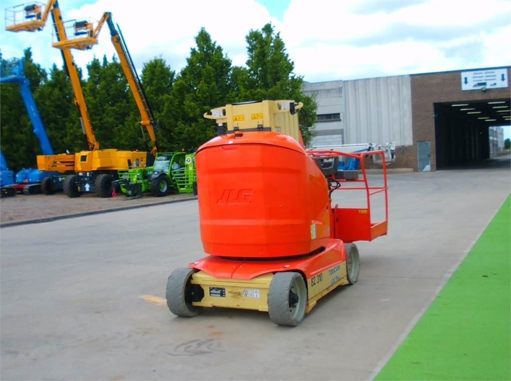 JLG Toucan 12E+ - Máy nâng người thẳng đứng: hình 4 JLG Toucan 12E+ - Máy nâng người thẳng đứng: hình 4