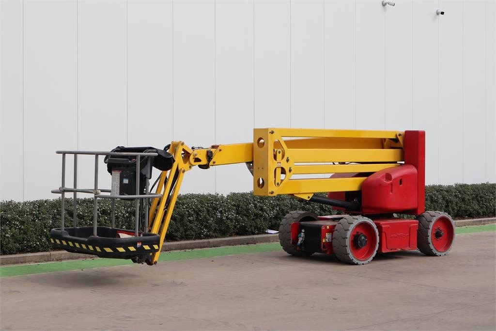 Niftylift HR17NE - Xe nâng người nhiều khớp nối: hình 2 Niftylift HR17NE - Xe nâng người nhiều khớp nối: hình 2