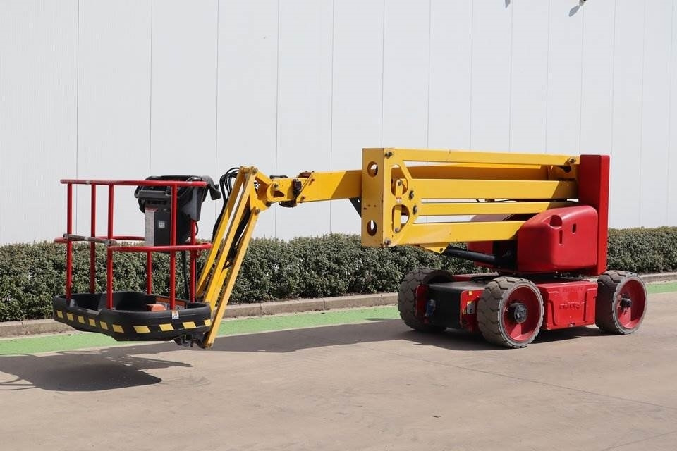 Niftylift HR17NE - Xe nâng người nhiều khớp nối: hình 2 Niftylift HR17NE - Xe nâng người nhiều khớp nối: hình 2