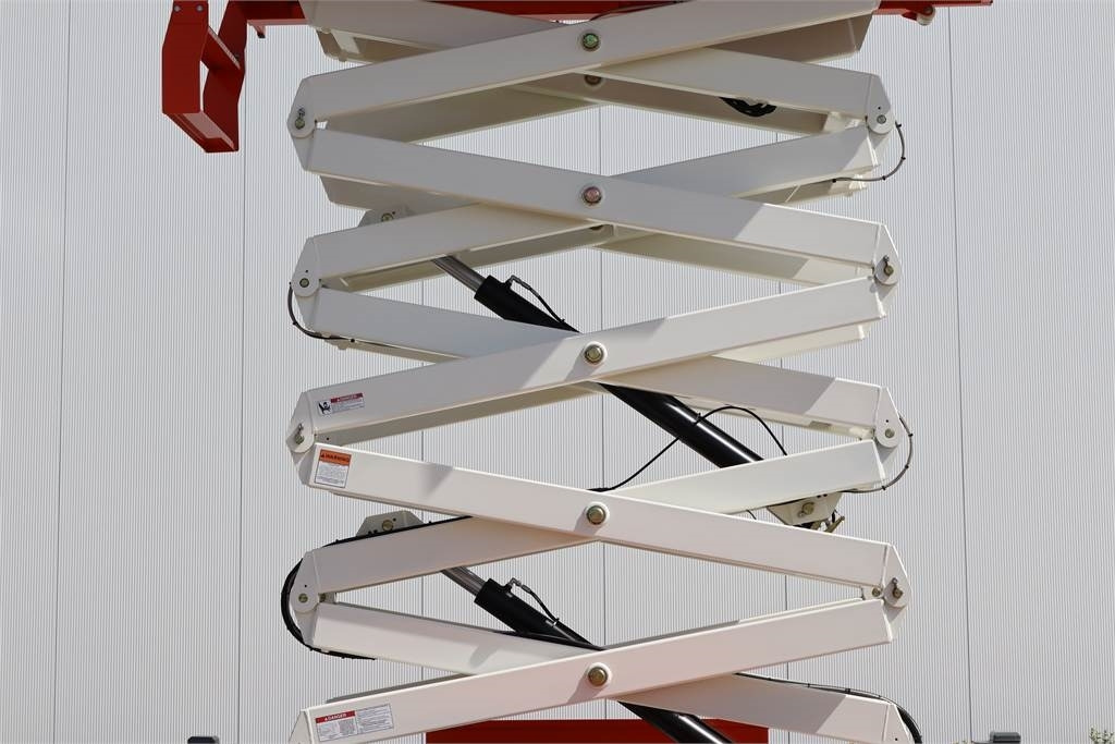 Máy nâng người hình kéo Snorkel S3970RTE: hình 7