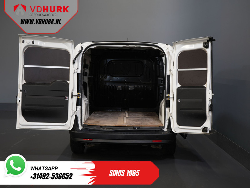 Fiat Dobló Cargo 1.3 MJ BPM VRIJ! (DEMO) NL Auto/ Airco/ Bluetooth/ Betimmering/ Trekhaak - Xe van nhỏ gọn: hình 5 Fiat Dobló Cargo 1.3 MJ BPM VRIJ! (DEMO) NL Auto/ Airco/ Bluetooth/ Betimmering/ Trekhaak - Xe van nhỏ gọn: hình 5