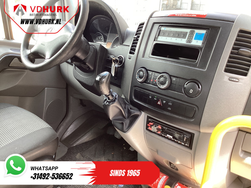 Mercedes-Benz Sprinter 313 2.2 CDI L3H2 €8.954 Incl. BTW BPM VRIJ! EXPORT ONLY Combi/ 9 Persoons/ Kombi/ 9P/ Airco/ Rolstoellift - Xe bus mini, Xe van chở khách: hình 3 Mercedes-Benz Sprinter 313 2.2 CDI L3H2 €8.954 Incl. BTW BPM VRIJ! EXPORT ONLY Combi/ 9 Persoons/ Kombi/ 9P/ Airco/ Rolstoellift - Xe bus mini, Xe van chở khách: hình 3