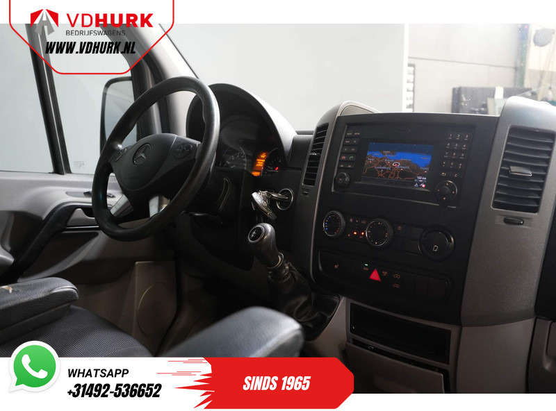 Mercedes-Benz Sprinter 319 3.0 V6 EURO6 L2 EXPORT ONLY 3.5t Trekverm./ Gev.Stoel/ Stoelverw./ Camera/ Cruise/ Navi/ Airco/ Trekhaak - Xe van chở hàng: hình 3 Mercedes-Benz Sprinter 319 3.0 V6 EURO6 L2 EXPORT ONLY 3.5t Trekverm./ Gev.Stoel/ Stoelverw./ Camera/ Cruise/ Navi/ Airco/ Trekhaak - Xe van chở hàng: hình 3