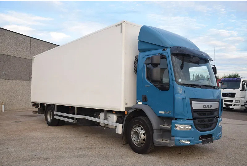 DAF LF 280 - Xe tải hộp: hình 4 DAF LF 280 - Xe tải hộp: hình 4