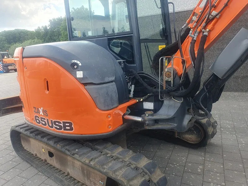 Máy xúc bánh xích Hitachi ZX65 USB -5 A CLR: hình 7