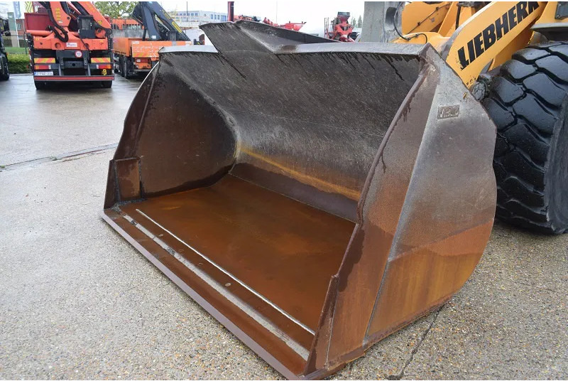 Liebherr L576 X power -stock id93 - Máy xúc lật bánh lốp: hình 4 Liebherr L576 X power -stock id93 - Máy xúc lật bánh lốp: hình 4