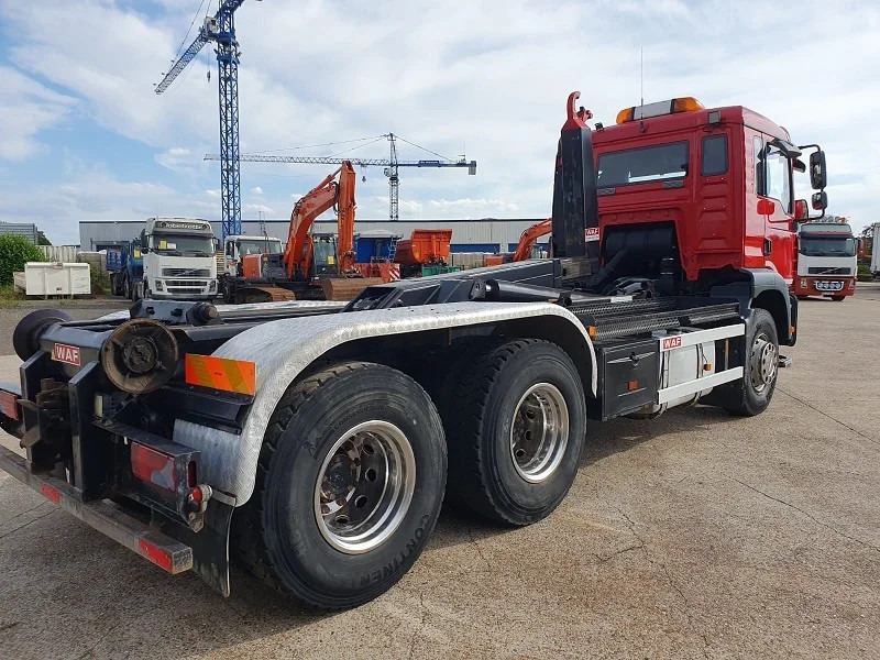 MAN TGA 28.390 - Xe tải nâng móc: hình 4 MAN TGA 28.390 - Xe tải nâng móc: hình 4