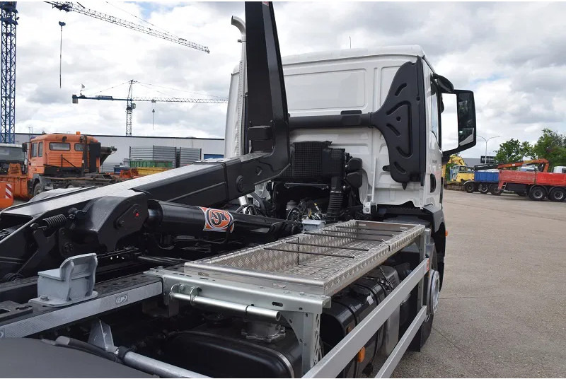 Xe tải nâng móc MAN TGM 18.320: hình 10