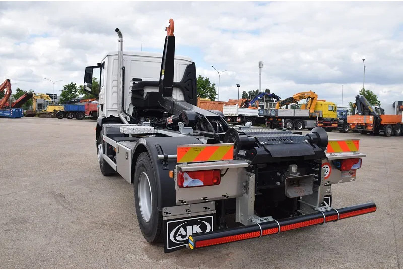 Xe tải nâng móc MAN TGM 18.320: hình 7