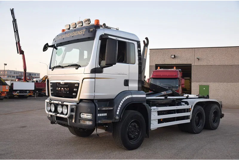 MAN TGS 33.400 - Xe tải nâng móc: hình 1 MAN TGS 33.400 - Xe tải nâng móc: hình 1