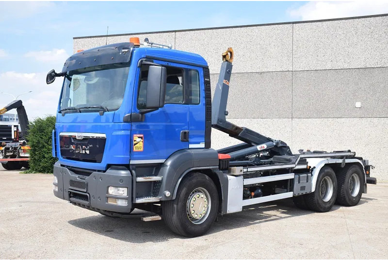 MAN TGS 33.440 - Xe tải nâng móc: hình 1 MAN TGS 33.440 - Xe tải nâng móc: hình 1