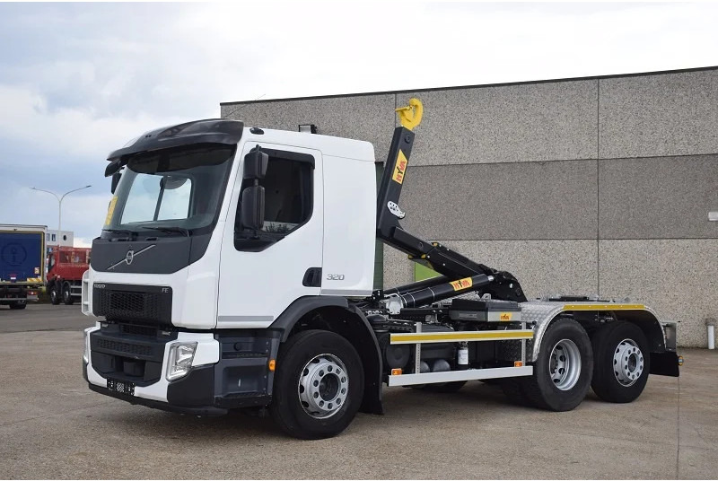 Volvo FE 320 - Xe tải nâng móc: hình 1 Volvo FE 320 - Xe tải nâng móc: hình 1