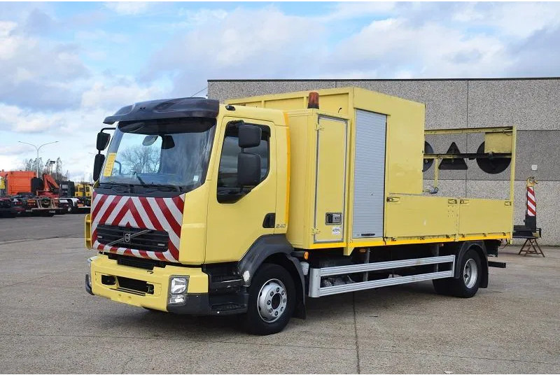 Volvo FL 250 - Xe tải thùng lửng/ Phẳng: hình 1 Volvo FL 250 - Xe tải thùng lửng/ Phẳng: hình 1