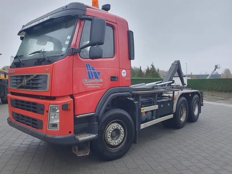 Volvo FM 400 - Xe tải nâng móc: hình 2 Volvo FM 400 - Xe tải nâng móc: hình 2