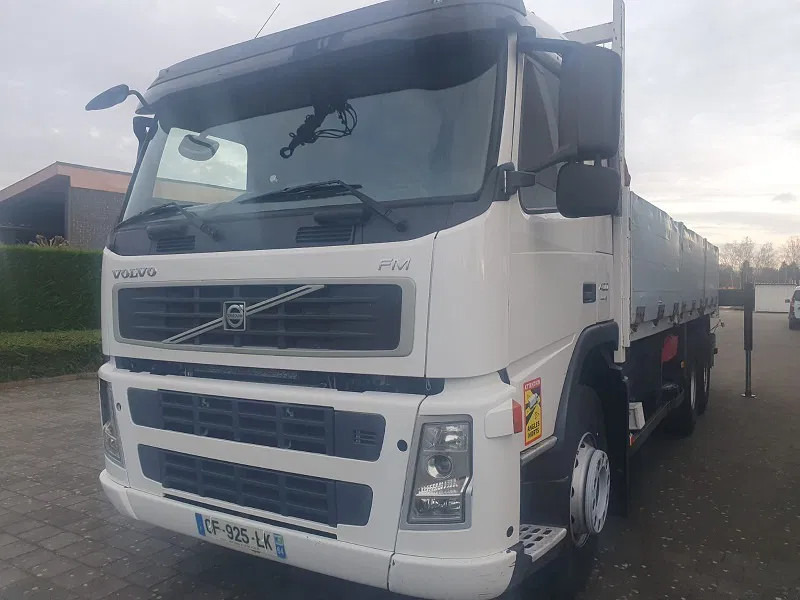 Volvo FM 400 - Xe cẩu tự hành: hình 3 Volvo FM 400 - Xe cẩu tự hành: hình 3