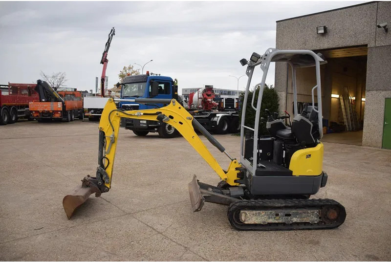 WACKER NEUSON Neuson Wacker EZ17 - stock id155 - Máy xúc mini: hình 2 WACKER NEUSON Neuson Wacker EZ17 - stock id155 - Máy xúc mini: hình 2