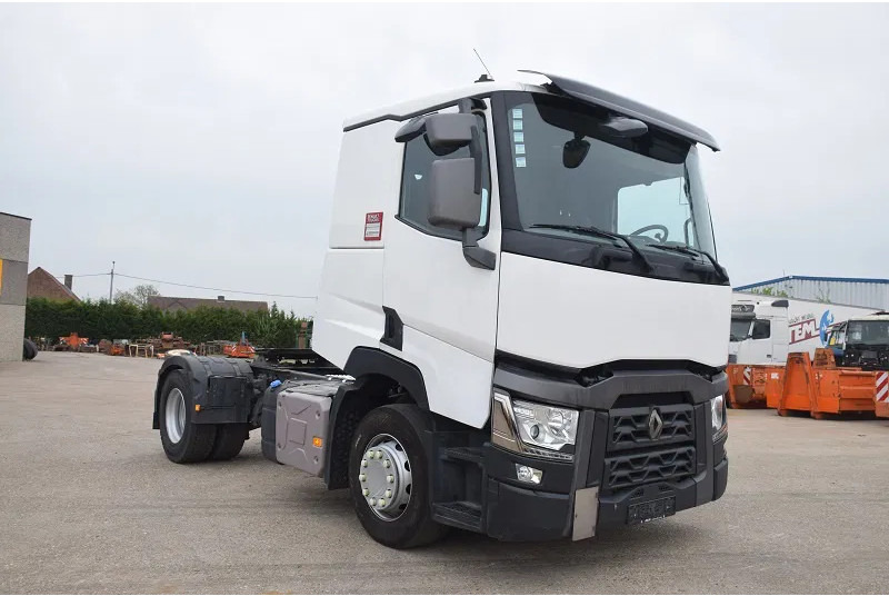 Renault T460 - Xe đầu kéo: hình 3 Renault T460 - Xe đầu kéo: hình 3