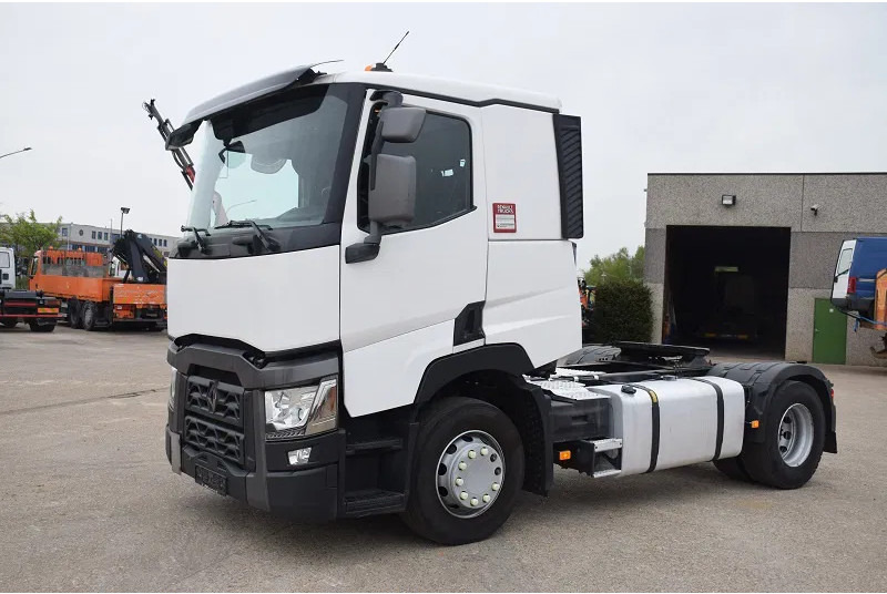 Renault T460 - Xe đầu kéo: hình 1 Renault T460 - Xe đầu kéo: hình 1
