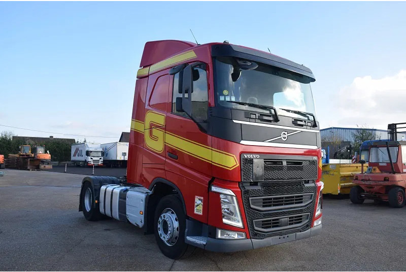 Volvo FH 460 - Xe đầu kéo: hình 3 Volvo FH 460 - Xe đầu kéo: hình 3