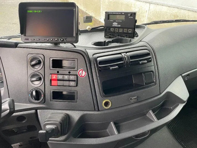 Mercedes-Benz Atego 1221 *Cruise control*Bluetooth*Elektrisch verstelbare en verwarmde spiegels - Xe tải đông lạnh: hình 4 Mercedes-Benz Atego 1221 *Cruise control*Bluetooth*Elektrisch verstelbare en verwarmde spiegels - Xe tải đông lạnh: hình 4
