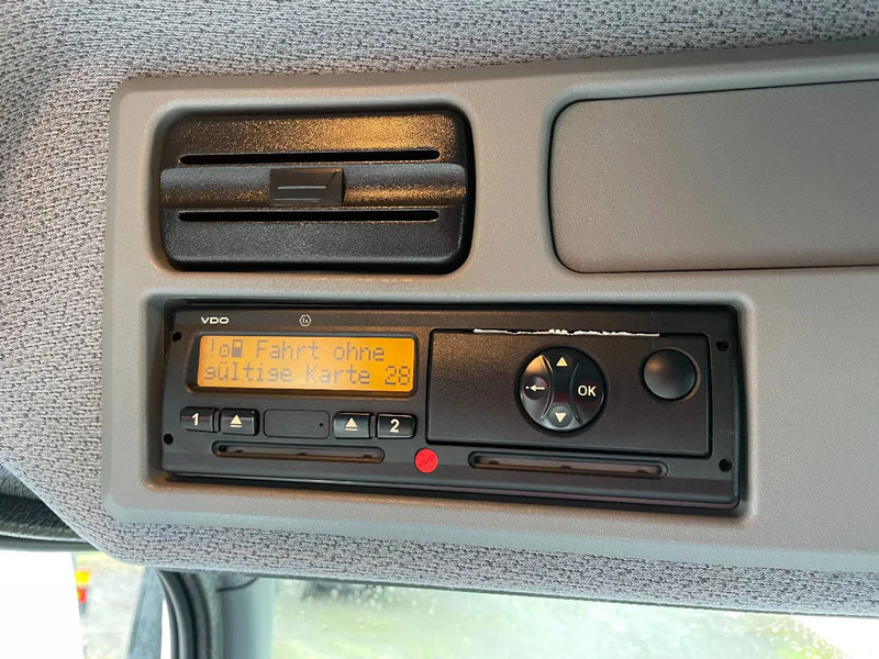 Mercedes-Benz Atego 1221 *Cruise control*Bluetooth*Elektrisch verstelbare en verwarmde spiegels - Xe tải đông lạnh: hình 5 Mercedes-Benz Atego 1221 *Cruise control*Bluetooth*Elektrisch verstelbare en verwarmde spiegels - Xe tải đông lạnh: hình 5