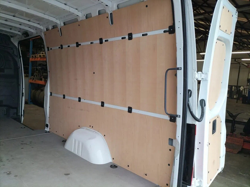 Mercedes-Benz Binnenbekleding L2H2 Sprinter - Cabin và nội thất cho Xe tải nhỏ: hình 3 Mercedes-Benz Binnenbekleding L2H2 Sprinter - Cabin và nội thất cho Xe tải nhỏ: hình 3