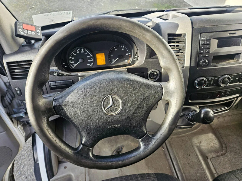Mercedes-Benz Sprinter 313 - Xe van đông lạnh: hình 4 Mercedes-Benz Sprinter 313 - Xe van đông lạnh: hình 4