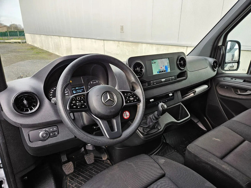 Mercedes-Benz Sprinter 317 L2H2*Achteruitrijcamera*360°camera*Zetelverwarming* - Xe van chở hàng: hình 4 Mercedes-Benz Sprinter 317 L2H2*Achteruitrijcamera*360°camera*Zetelverwarming* - Xe van chở hàng: hình 4