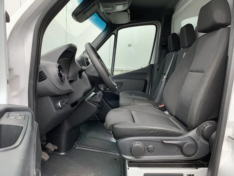Mercedes-Benz Sprinter 516 Laadbrug*Zijdeur*Cruise Control*Airconditioning* - Xe tải nhỏ thùng kín: hình 5 Mercedes-Benz Sprinter 516 Laadbrug*Zijdeur*Cruise Control*Airconditioning* - Xe tải nhỏ thùng kín: hình 5