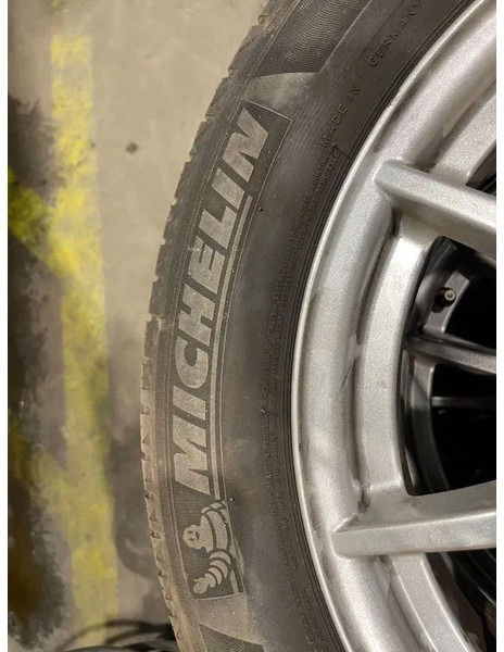 Michelin *205/55 R16 - Lốp và vành cho Xe hơi: hình 3 Michelin *205/55 R16 - Lốp và vành cho Xe hơi: hình 3