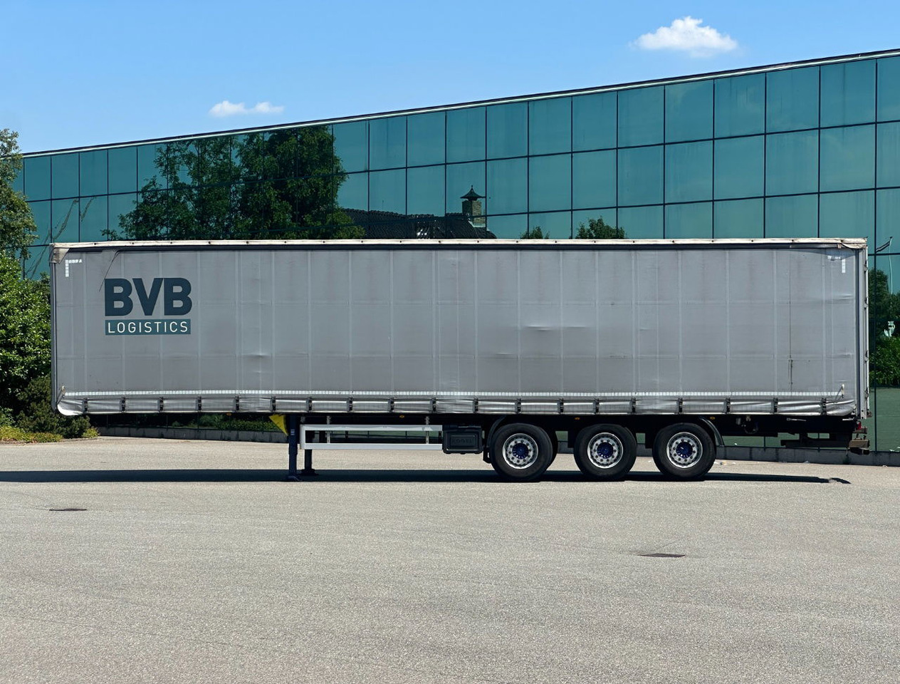 Kögel SN24 Edscha SAF Axles Disc Brakes Lift Axle TOP Condition NL Trailer - Sơ mi rơ moóc mui bạt: hình 2 Kögel SN24 Edscha SAF Axles Disc Brakes Lift Axle TOP Condition NL Trailer - Sơ mi rơ moóc mui bạt: hình 2