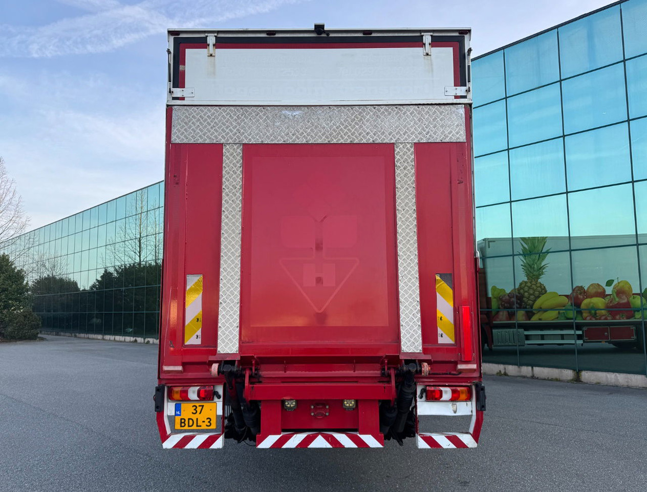 Mercedes-Benz Antos 1827 Euro 6 VOL Geisoleerde 15 Karren BAK 277 CM Hoog Kachel - Xe tải hộp: hình 4 Mercedes-Benz Antos 1827 Euro 6 VOL Geisoleerde 15 Karren BAK 277 CM Hoog Kachel - Xe tải hộp: hình 4