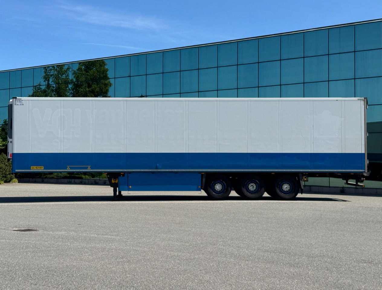 Schmitz Cargobull Thermo King SLX300 With Only 6.200 Hours 1340 x 250 x 270 CM Inside TOP Condition NL Trailer - Sơ mi rơ moóc đông lạnh: hình 2 Schmitz Cargobull Thermo King SLX300 With Only 6.200 Hours 1340 x 250 x 270 CM Inside TOP Condition NL Trailer - Sơ mi rơ moóc đông lạnh: hình 2