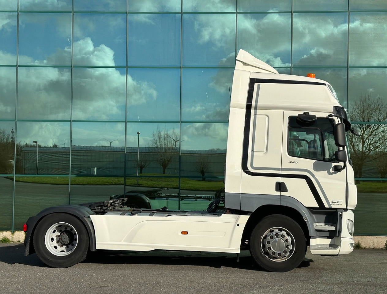 DAF CF 440 FT Space CAB 2x Tanks 766.000 KM TOP Condition NL Truck 2 Similar Pie - Xe đầu kéo: hình 5 DAF CF 440 FT Space CAB 2x Tanks 766.000 KM TOP Condition NL Truck 2 Similar Pie - Xe đầu kéo: hình 5