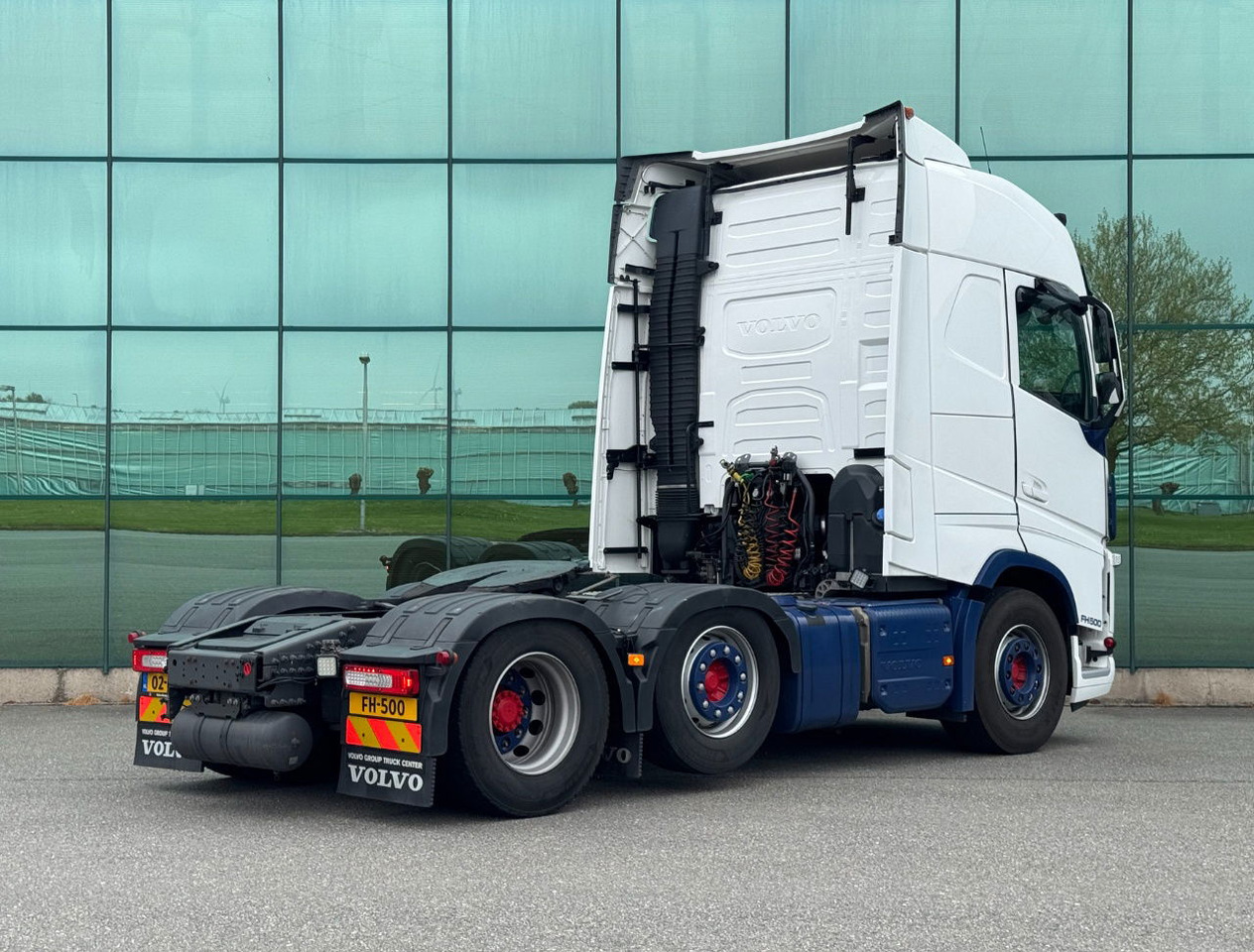 Volvo FH Globetrotter 6X2 701.000 KM Super Condition NL Truck - Xe đầu kéo: hình 4 Volvo FH Globetrotter 6X2 701.000 KM Super Condition NL Truck - Xe đầu kéo: hình 4