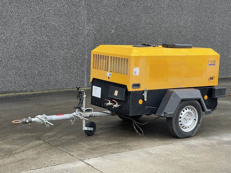 Doosan 7 / 31 E - Máy nén khí: hình 1 Doosan 7 / 31 E - Máy nén khí: hình 1