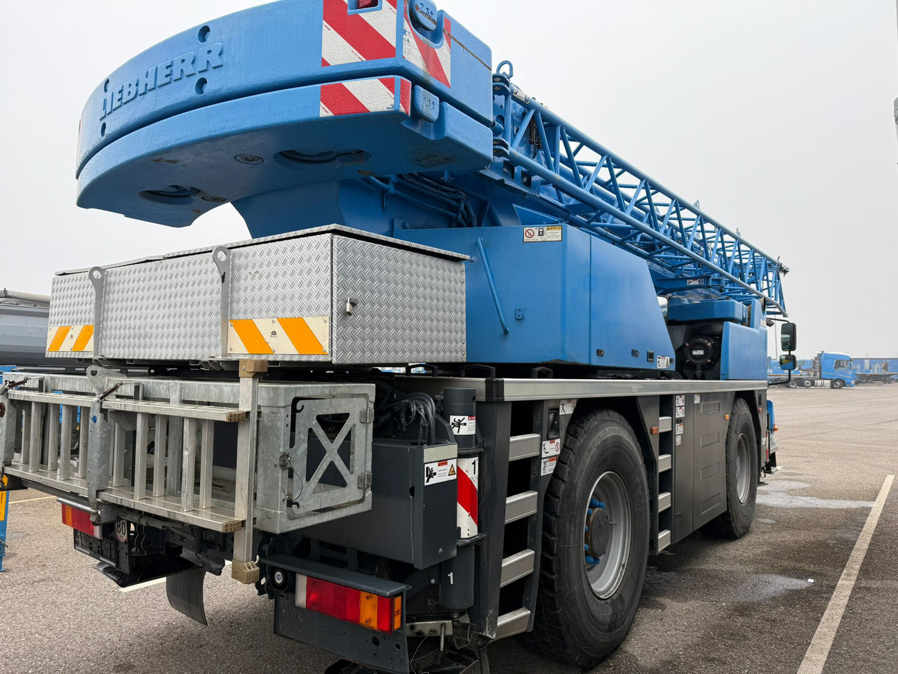 LIEBHERR LTM 1030-2.1 - Cẩu bánh lốp: hình 3 LIEBHERR LTM 1030-2.1 - Cẩu bánh lốp: hình 3