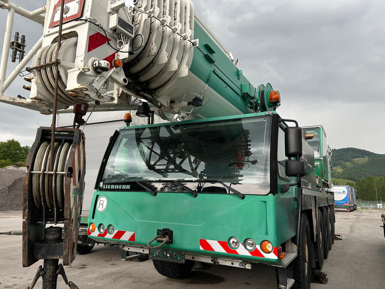 LIEBHERR LTM 1100-5.2 - Cẩu bánh lốp: hình 4 LIEBHERR LTM 1100-5.2 - Cẩu bánh lốp: hình 4