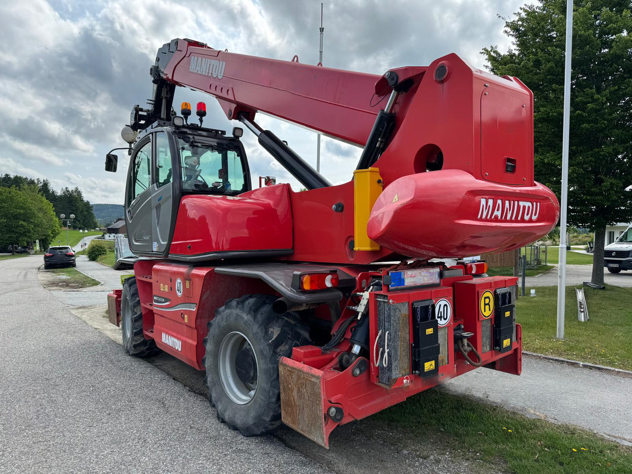 MANITOU MRT 2470 + Privilege ST4S1 - Máy xúc lật bánh lốp kính thiên văn: hình 3 MANITOU MRT 2470 + Privilege ST4S1 - Máy xúc lật bánh lốp kính thiên văn: hình 3