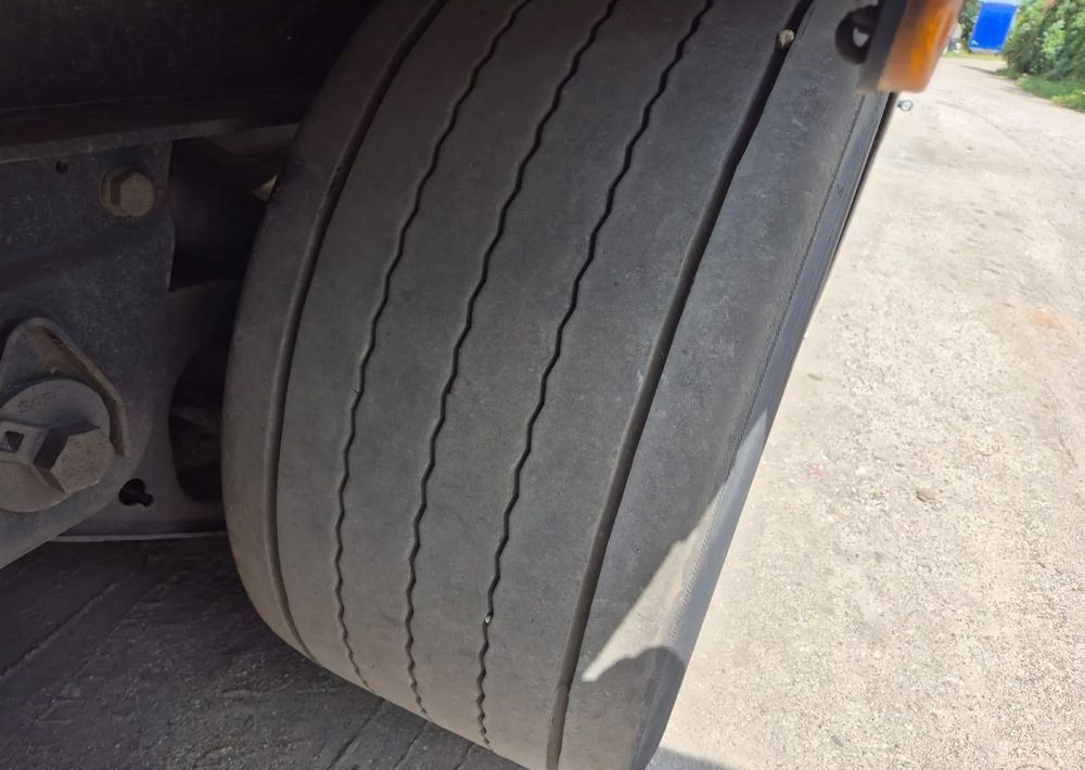 Fliegl Tandem 3 osie - Rơ moóc mui bạt: hình 5 Fliegl Tandem 3 osie - Rơ moóc mui bạt: hình 5