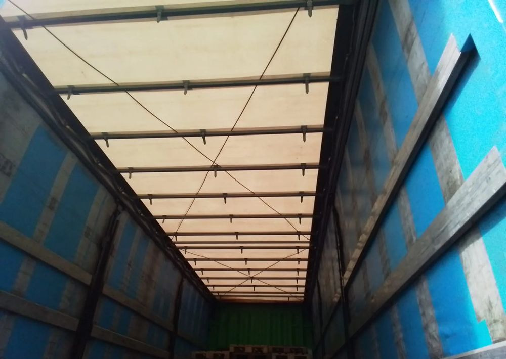 Krone Przyczepa 3 osie Firanka - Rơ moóc mui bạt: hình 2 Krone Przyczepa 3 osie Firanka - Rơ moóc mui bạt: hình 2