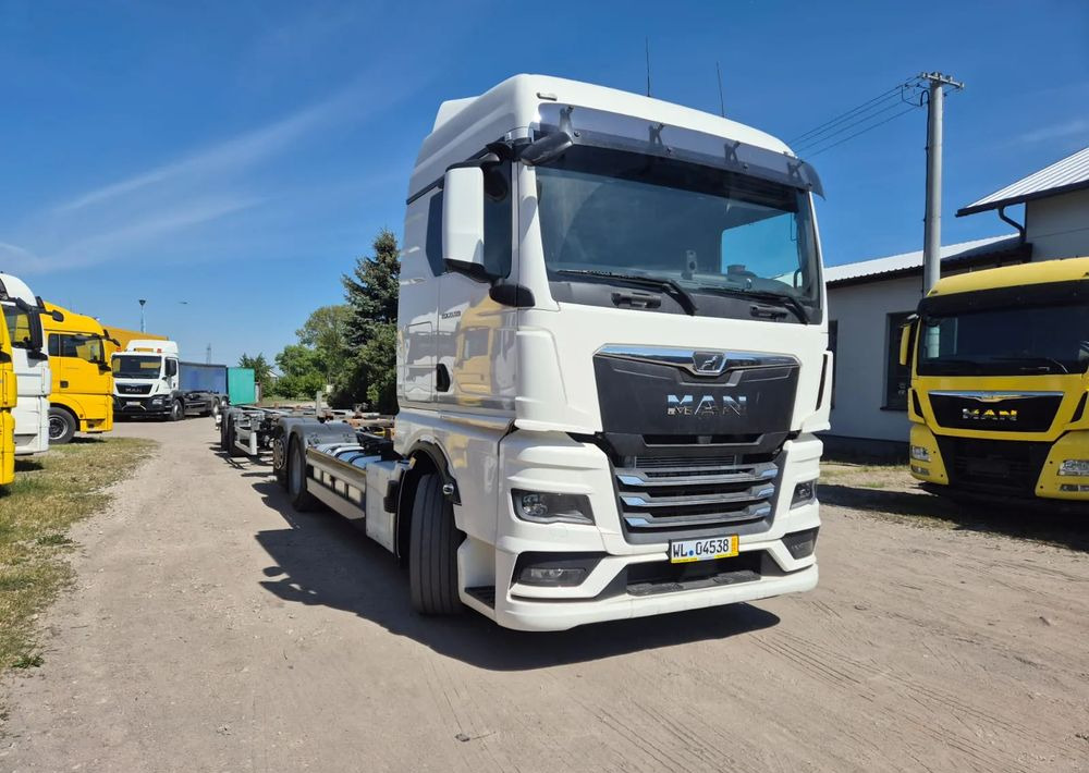 MAN MAN TGX BDF 26-510 oś skrętna - Xe tải khung gầm: hình 2 MAN MAN TGX BDF 26-510 oś skrętna - Xe tải khung gầm: hình 2