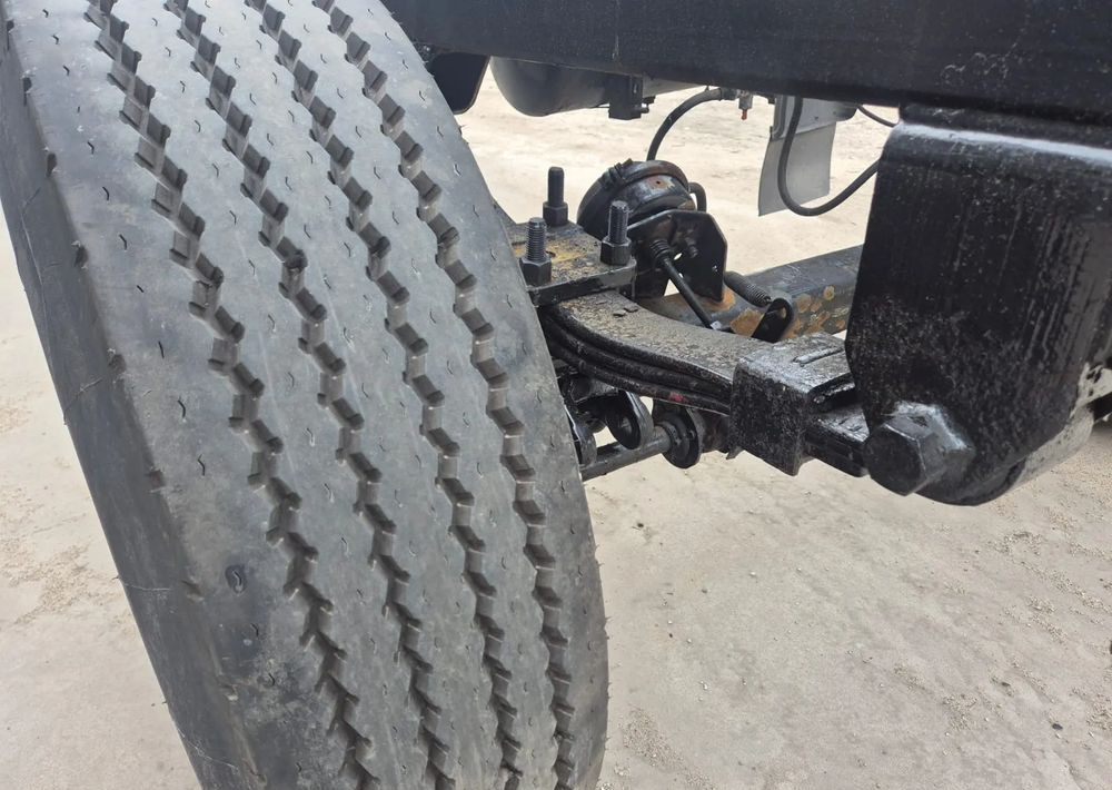 Schmitz Cargobull Przyczepa Krone na resorze - Rơ moóc khung gầm: hình 5 Schmitz Cargobull Przyczepa Krone na resorze - Rơ moóc khung gầm: hình 5